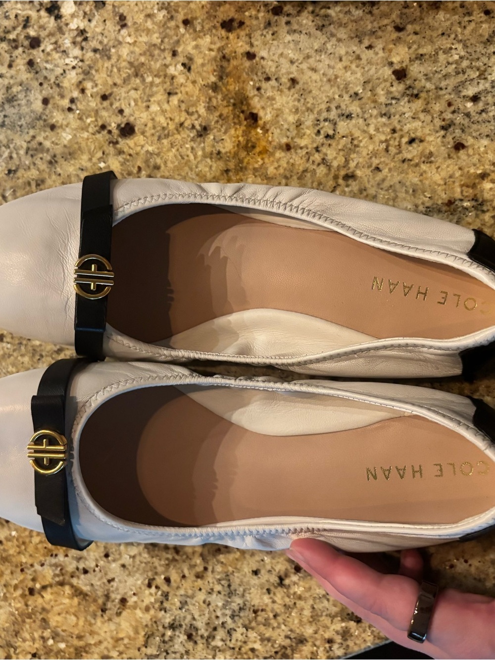 Cole Haan Tova Bow Ballet Flats Ivory Black Leather 8.5 - Picture 3 of 11